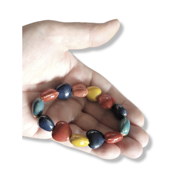 Handmade Glazed Multi-Color Porcelain Heart Bead Stretch Bracelet 7 1/4" - Picture 3 of 3